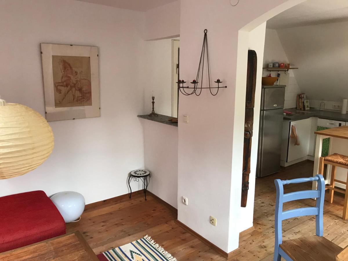 Charmante Altbau-Dg-Wohnung 慕尼黑 外观 照片